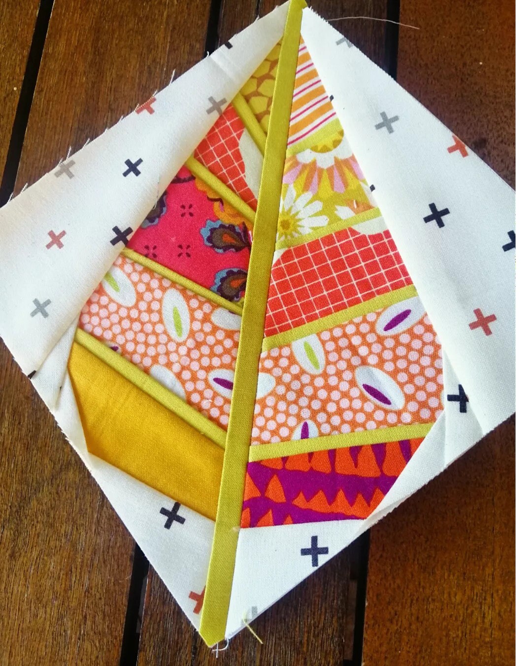 Leaf FPP Foundation Paper Piecing quilt block pattern Digital Download