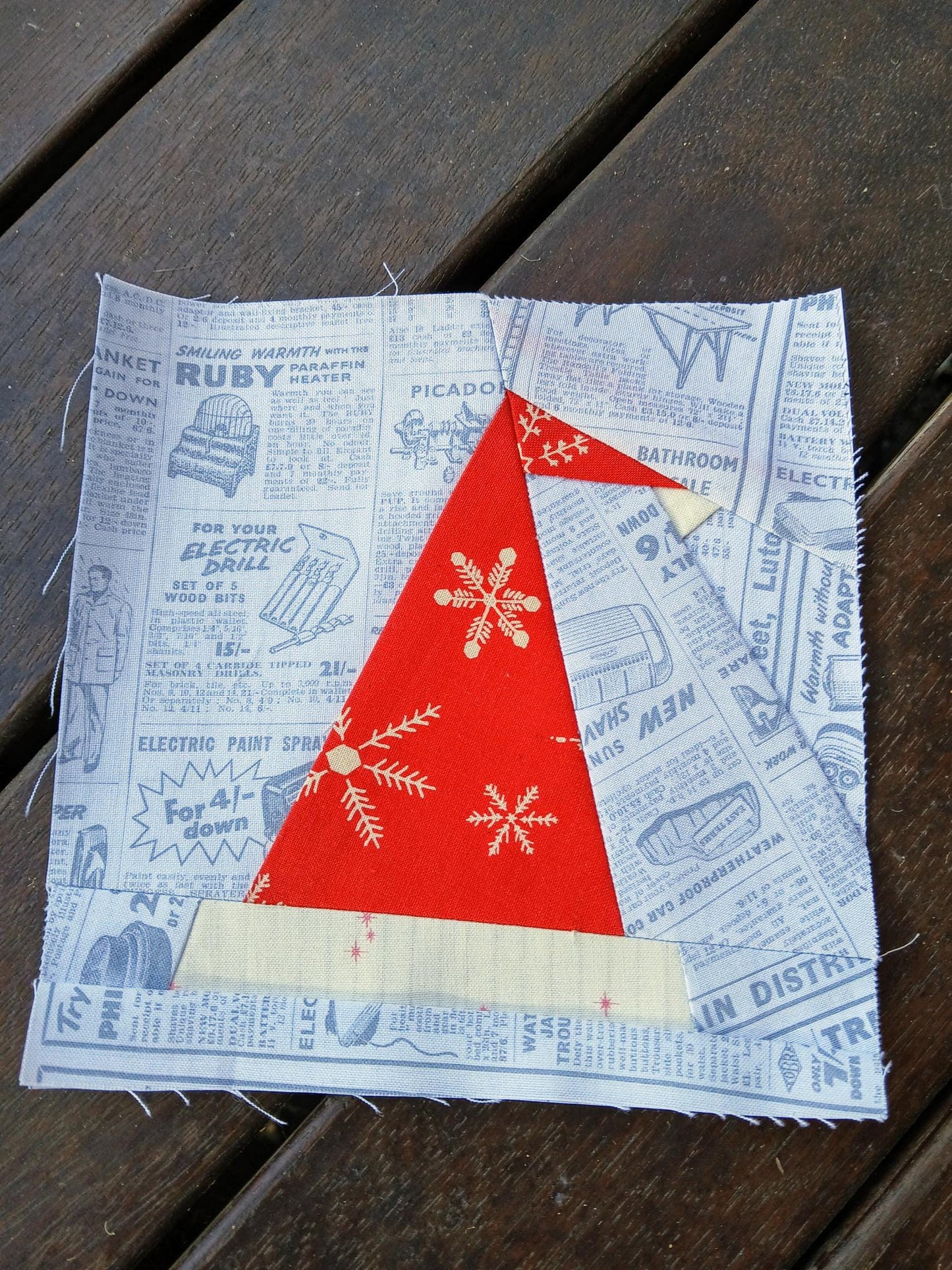 Santa Hat FPP Foundation Paper Piecing quilt block pattern Digital Download