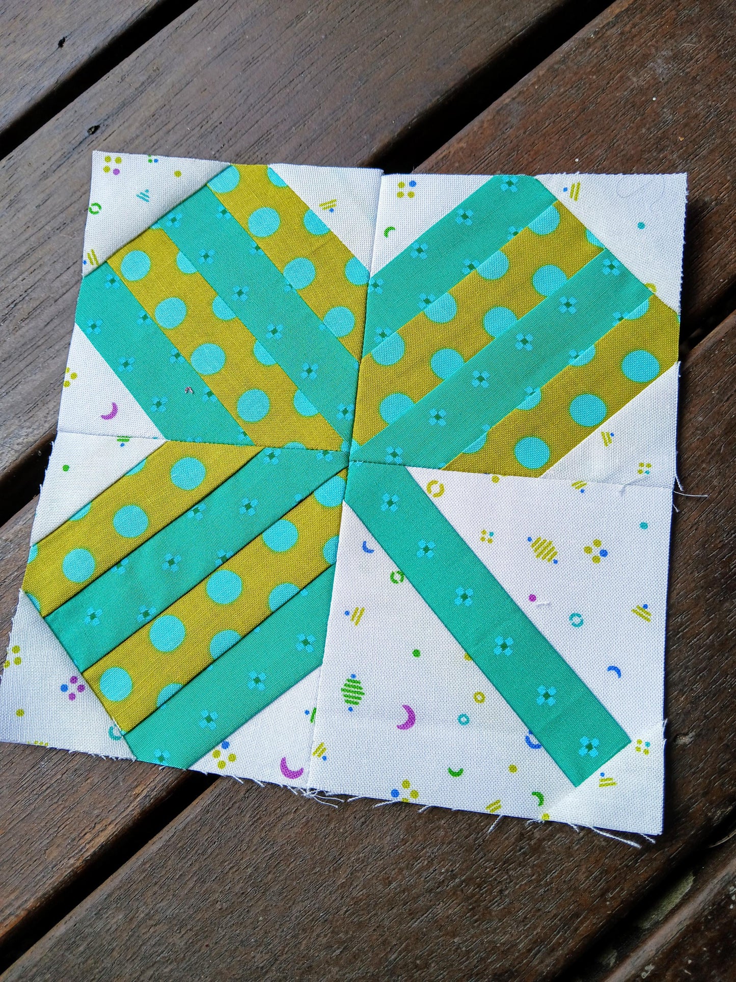 Shamrock Clover Leaf FPP Foundation Paper Piecing quilt block pattern Digital Download