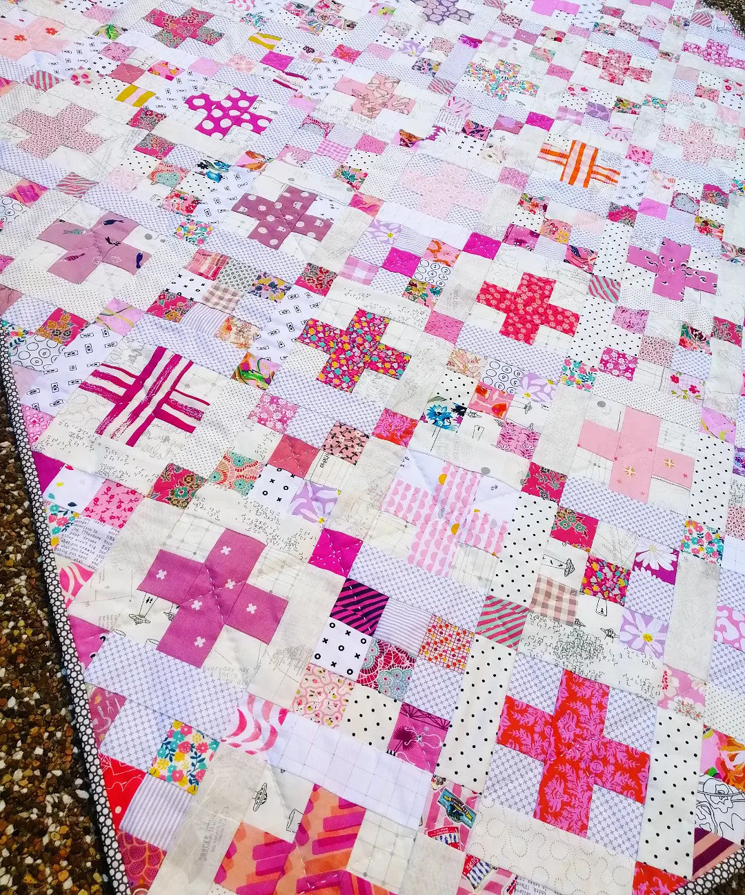 Blueberry Kisses Quilt In Pink
