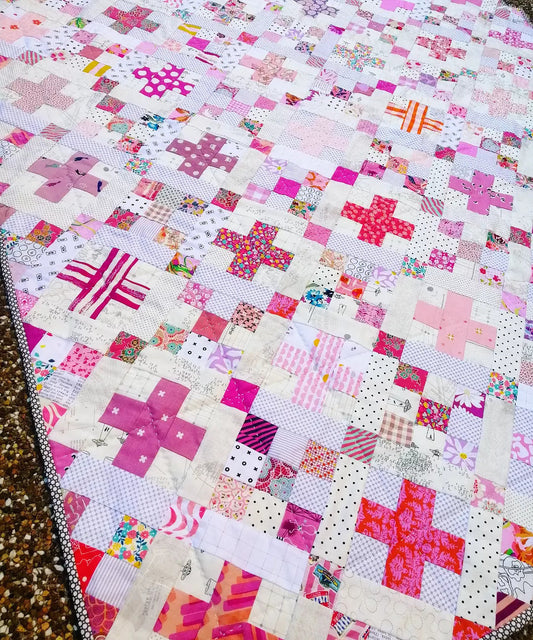 Blueberry Kisses Quilt In Pink