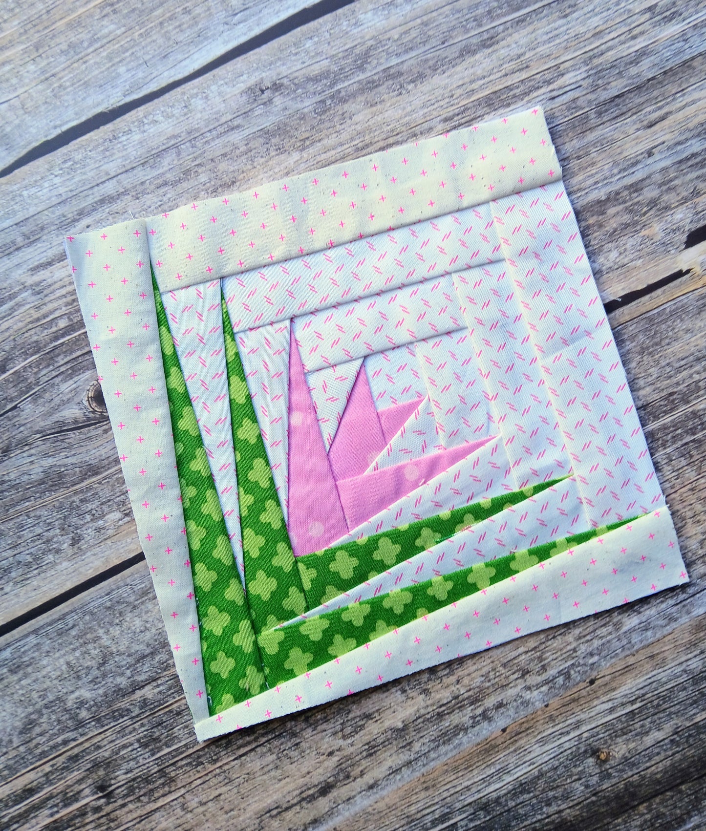 Bromeliad Foundation Paper Piecing (FPP) Pattern