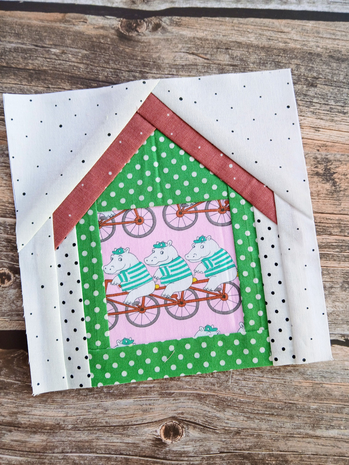 Fussy Cut House Foundation Paper Piecing (FPP) Pattern