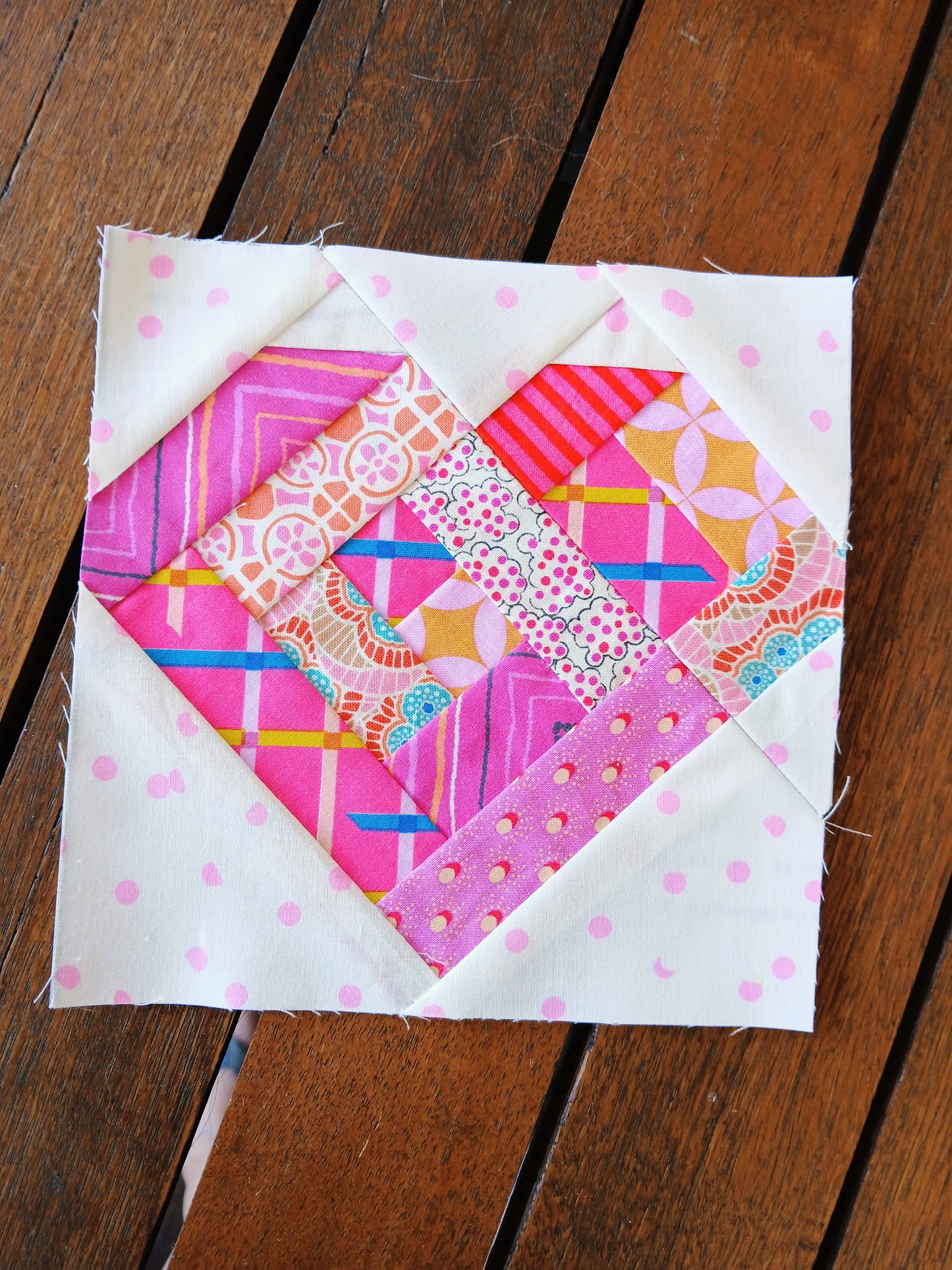 Log Cabin Heart Foundation Paper Piecing (FPP) Pattern