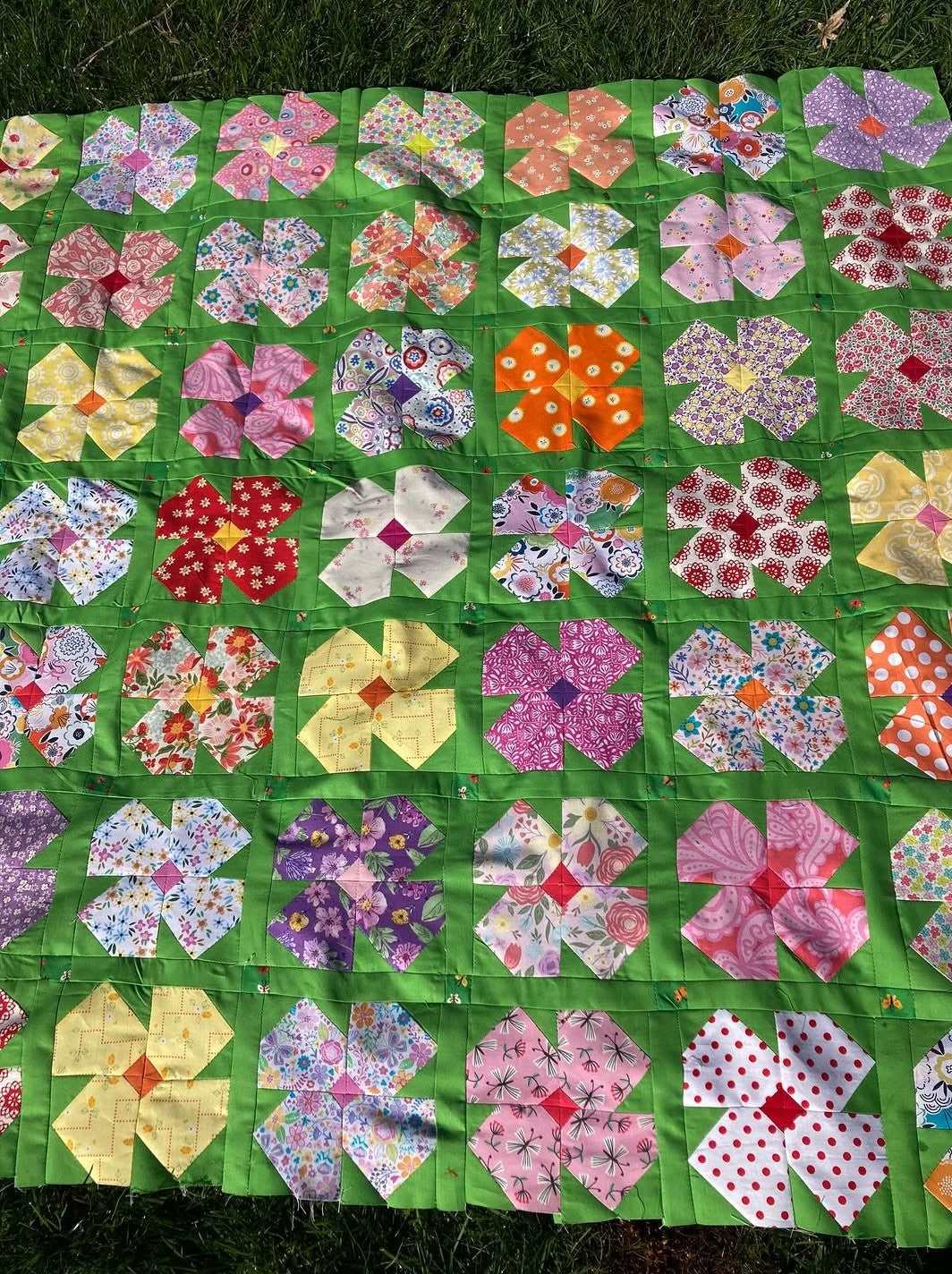 Petal Twist quilt pattern