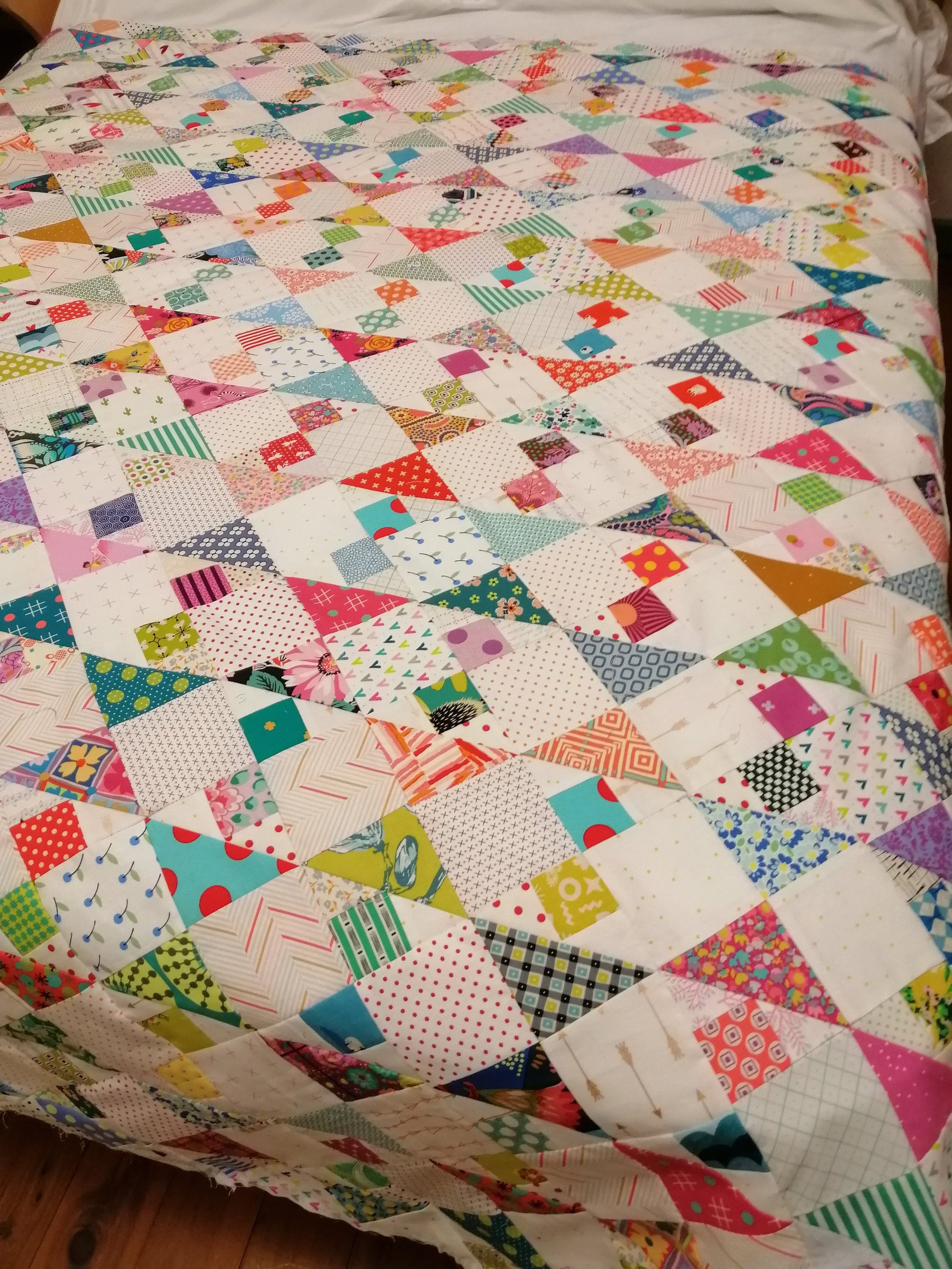 Feel The Tide PDF quilt pattern Scrap quilt throw quilt Thimbles and Needles patchwork