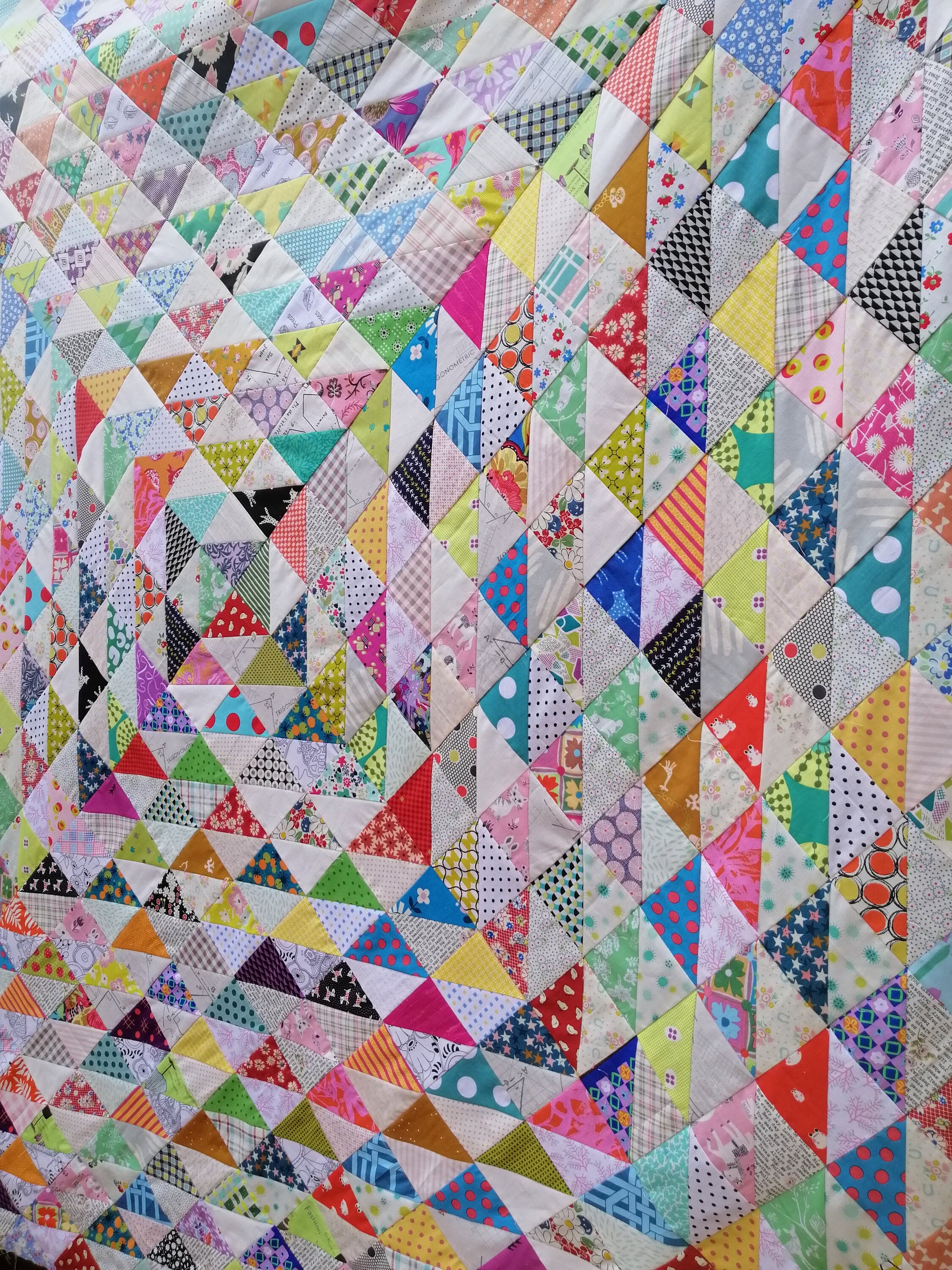 Breaking the Waves PDF scrap quilt pattern Digital Download