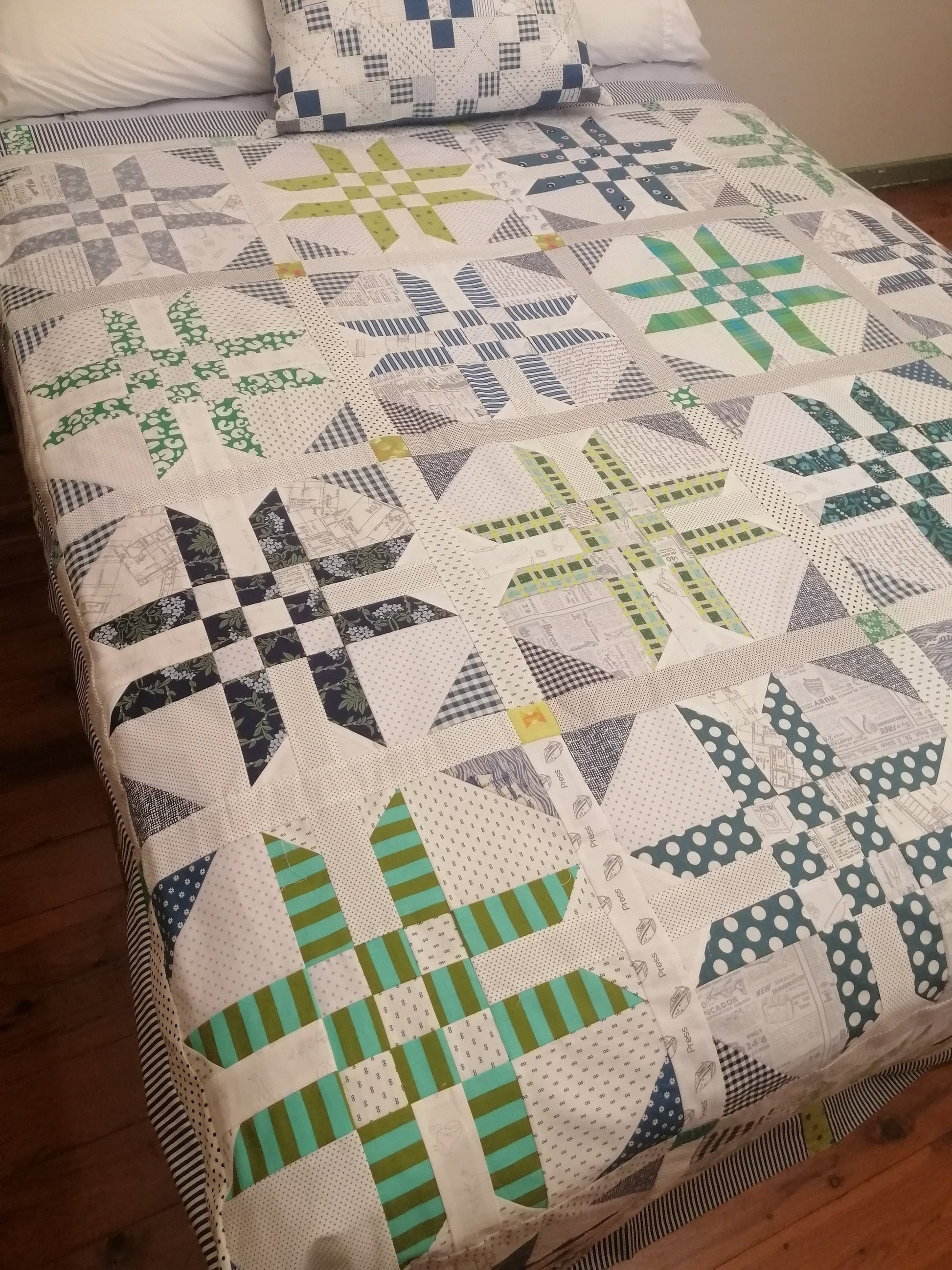 Arya quilt pattern PDF Digital Download scrap quilt