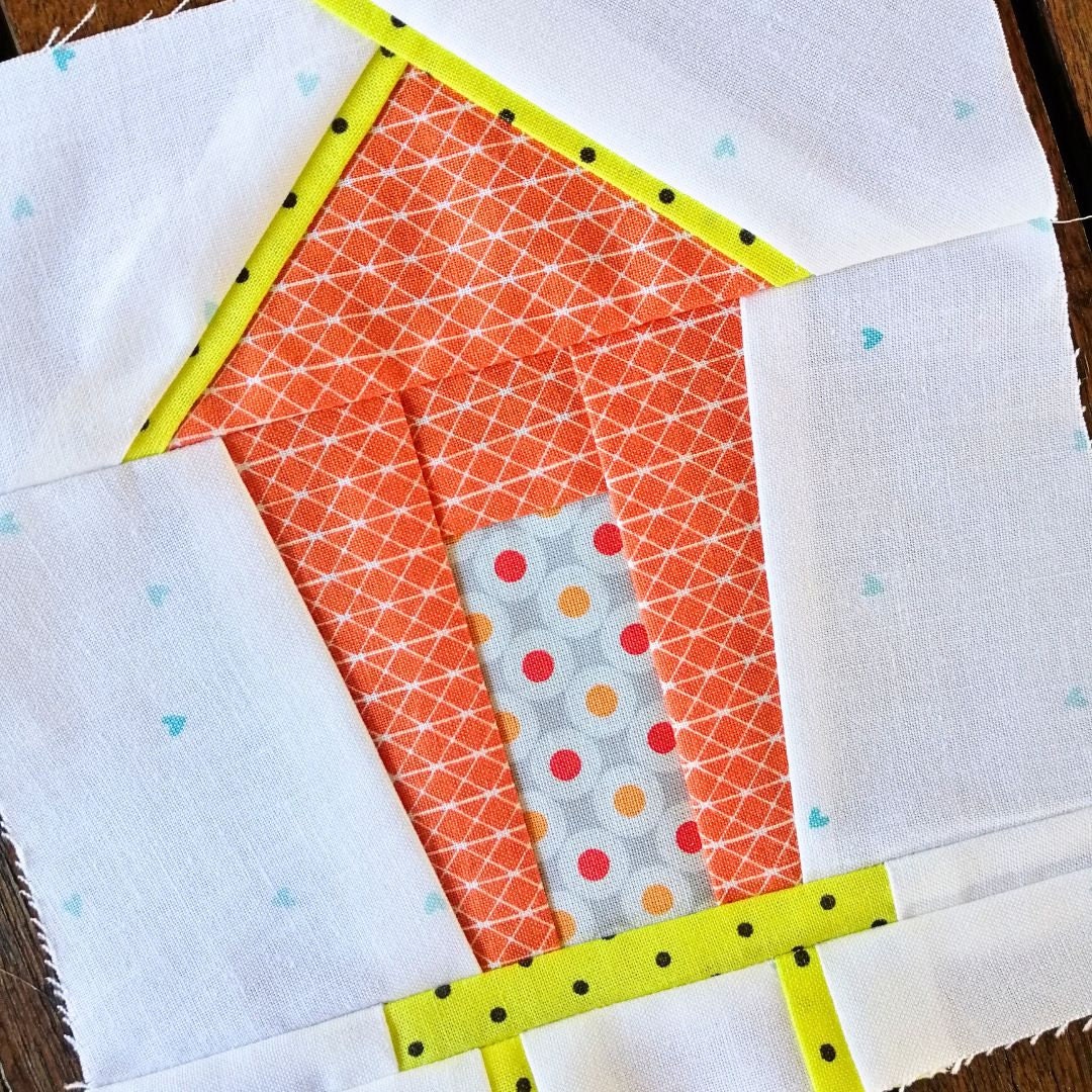 Beach Hut Foundation Paper piecing FPP quilt block pattern Digital Download
