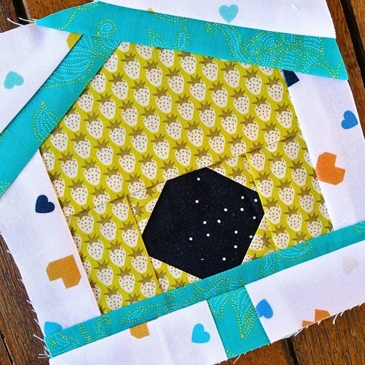 Birdhouse Foundation Paper piecing FPP quilt block pattern Digital Download