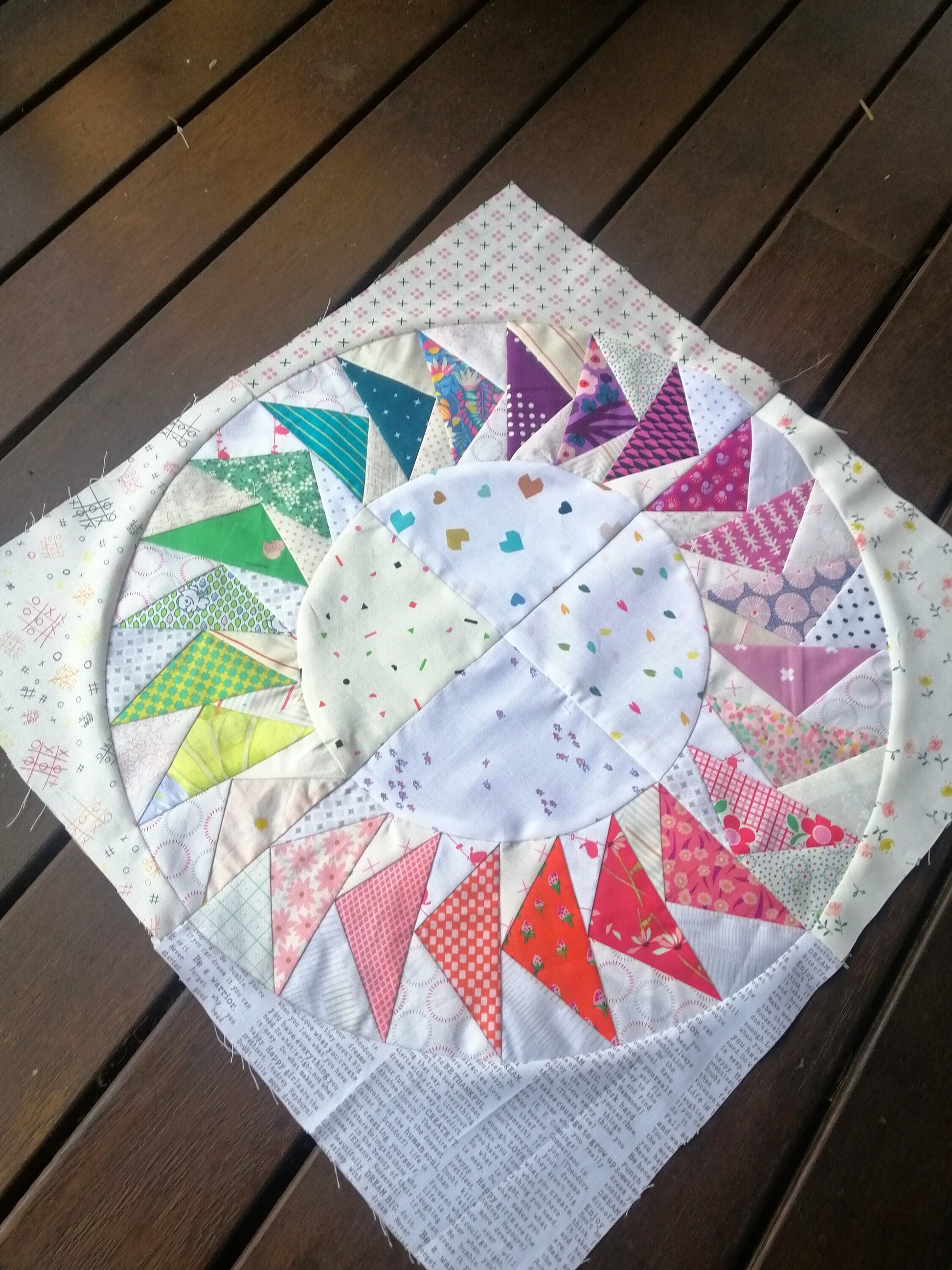 Flying geese circle Foundation Paper Piecing FPP Mini Quilt block pattern Digital Download