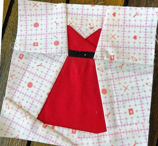 Vintage Dress FPP Foundation Paper Piecing quilt block pattern Digital Download