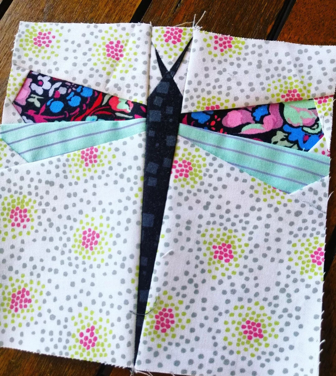 Dragonfly FPP Foundation Paper Piecing quilt block pattern Digital Download