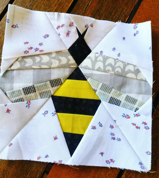 Bee FPP Foundation Paper Piecing quilt block pattern Digital Download