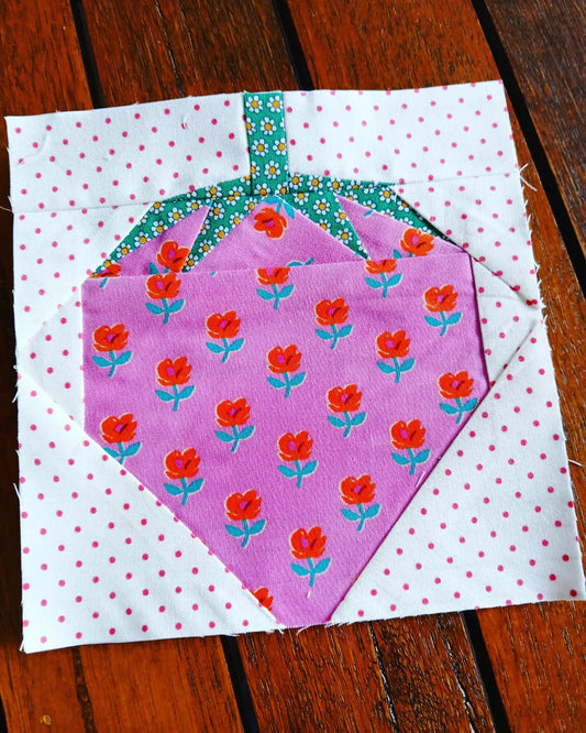 Strawberry FPP Foundation Paper Piecing quilt block pattern Digital Download