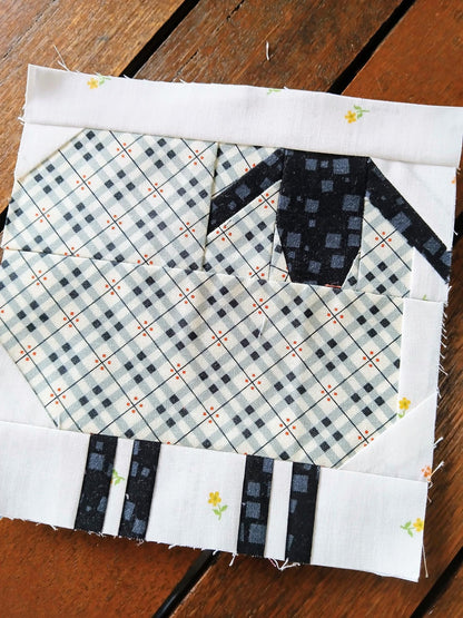 Sheep FPP Foundation Paper Piecing quilt block pattern Digital Download