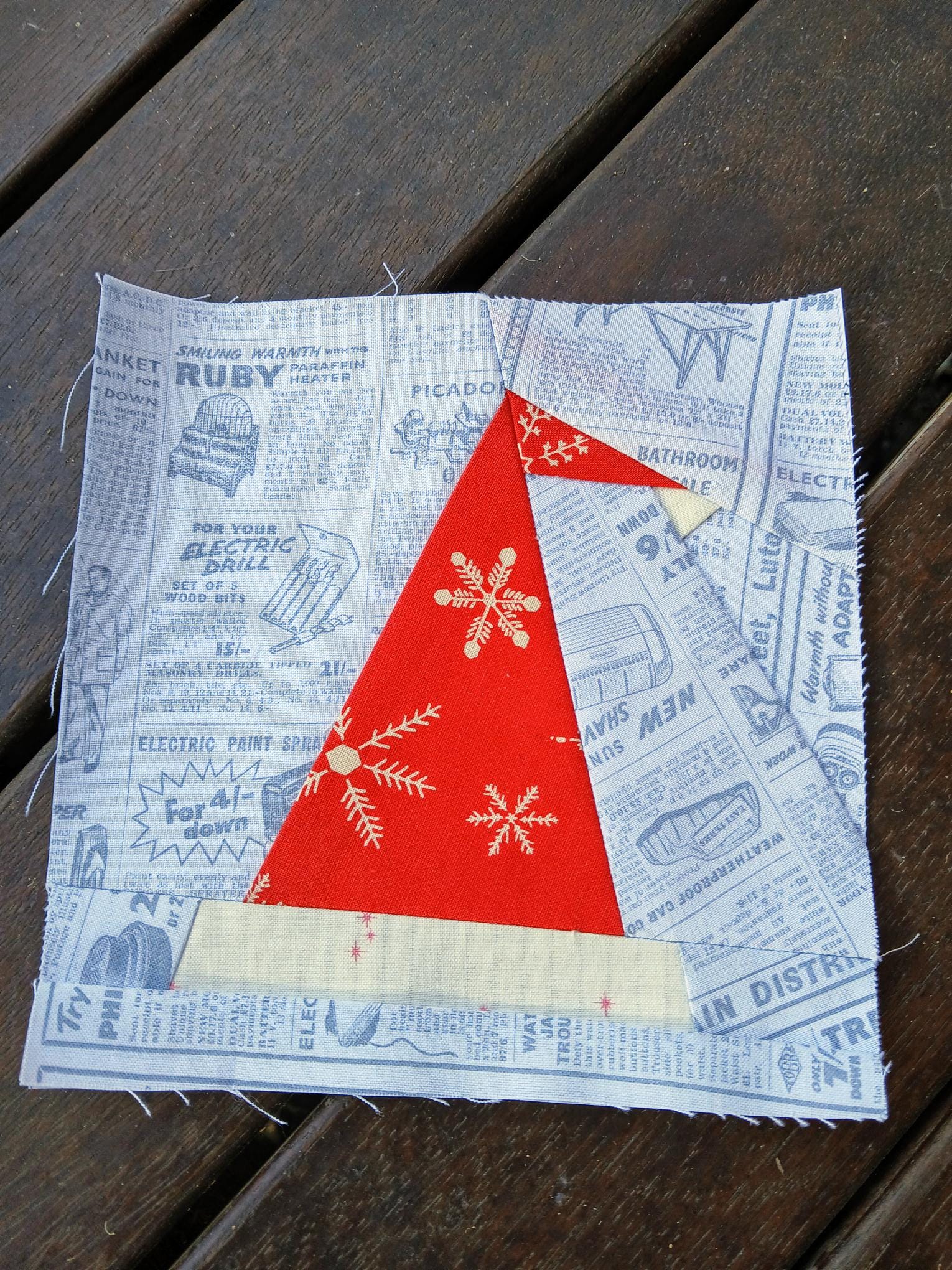 Santa Hat FPP Foundation Paper Piecing quilt block pattern Digital Download