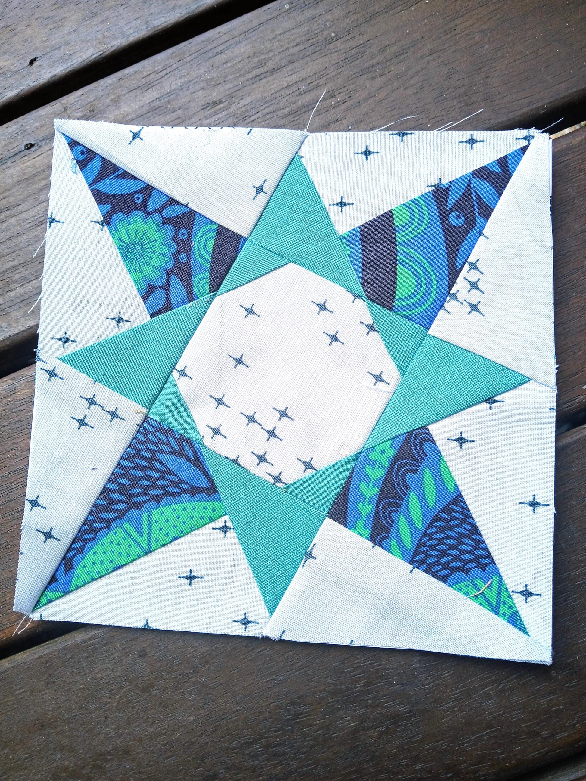 Rotating Star FPP Foundation Paper Piecing quilt block pattern Digital Download