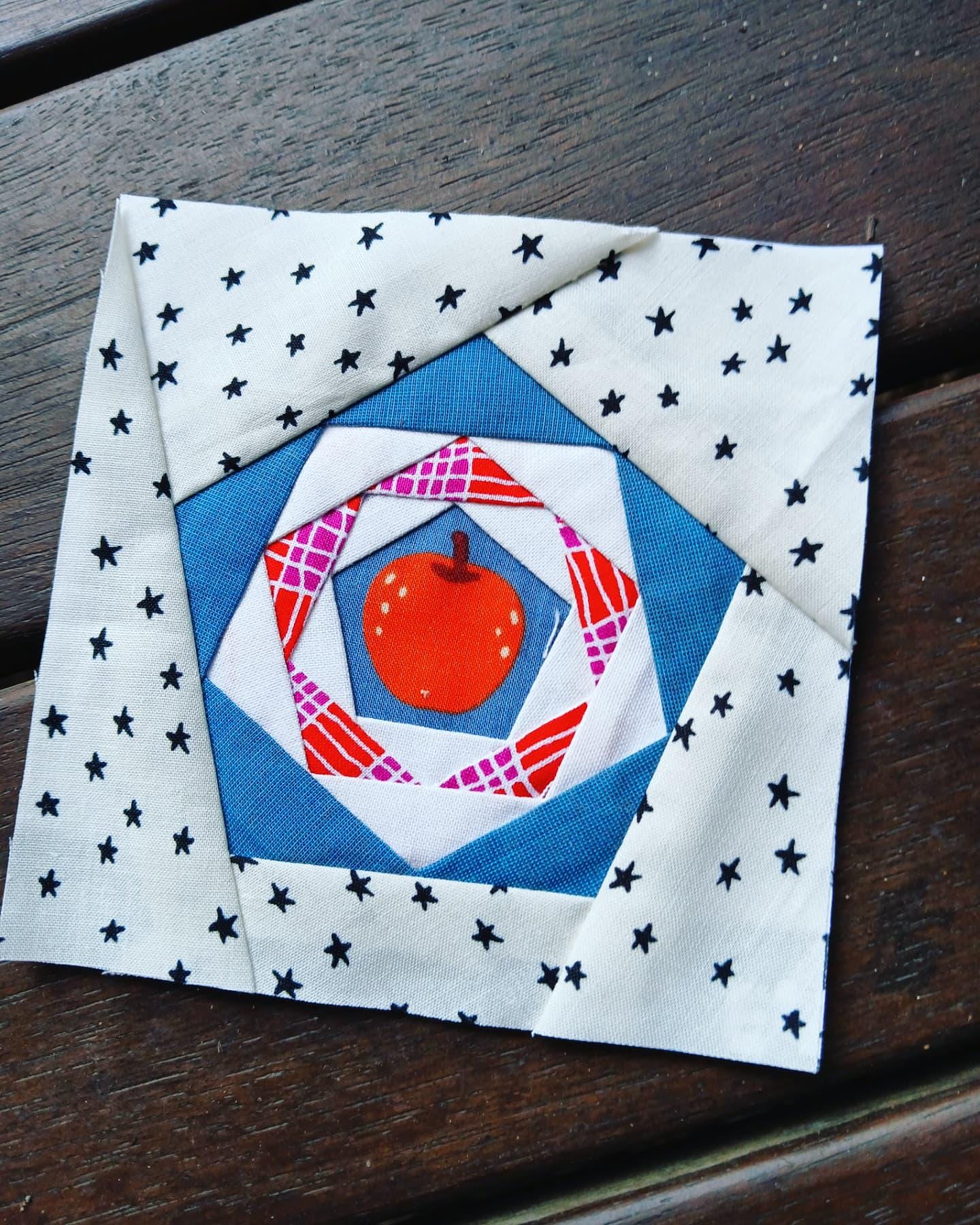 Pentagon Twist FPP Foundation Paper Piecing quilt block pattern Digital Download
