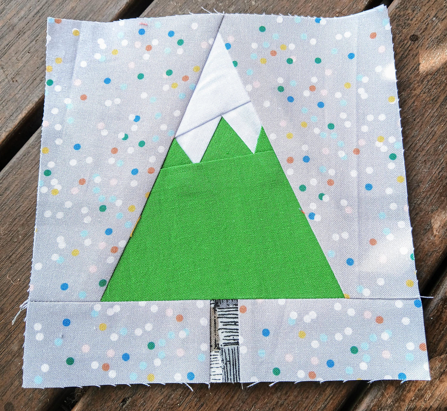 Snowcapped Tree Foundation Paper Piecing FPP quilt block pattern Digital Download