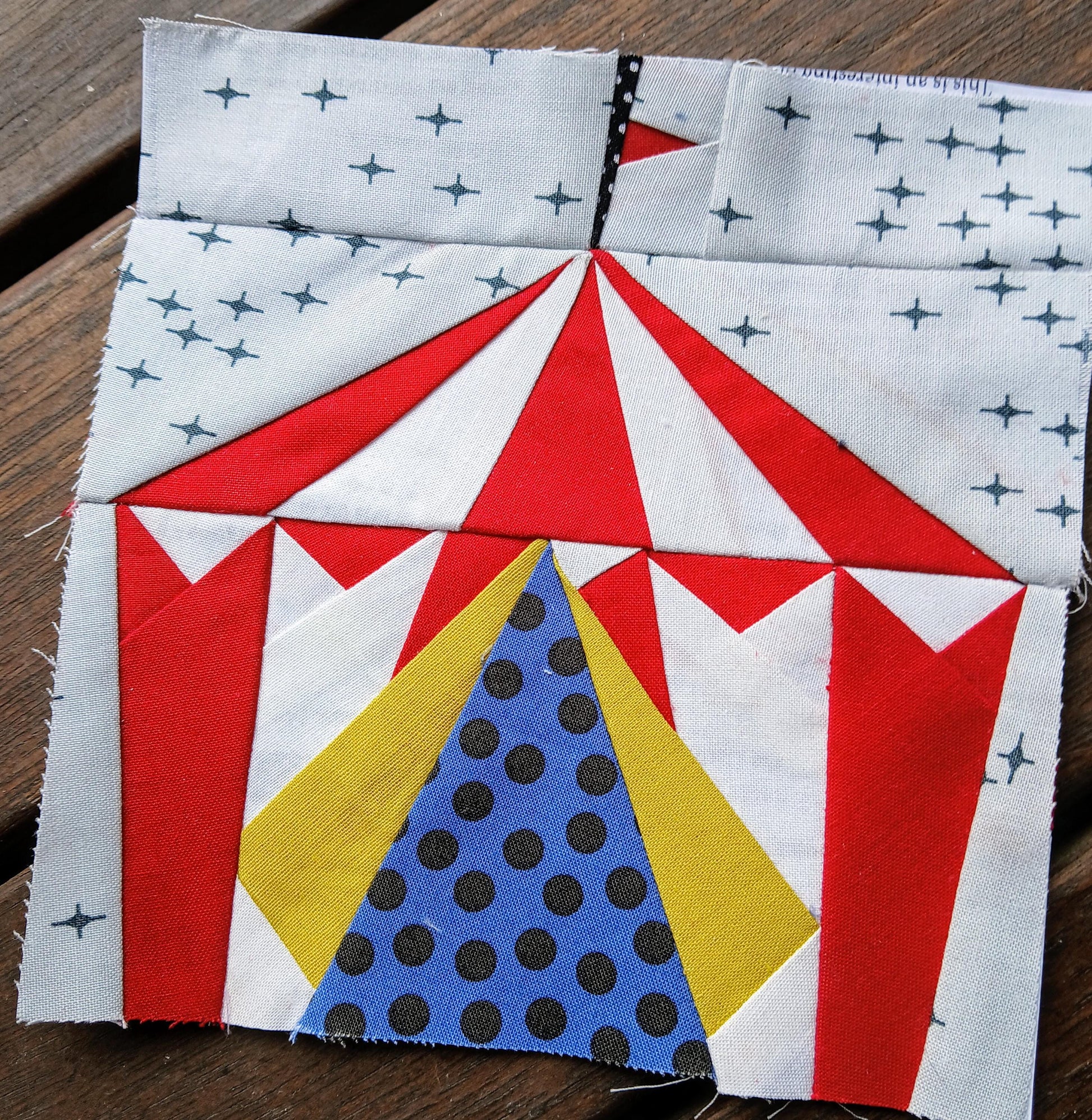 Circus Tent Foundation Paper Piecing FPP quilt block pattern Digital Download