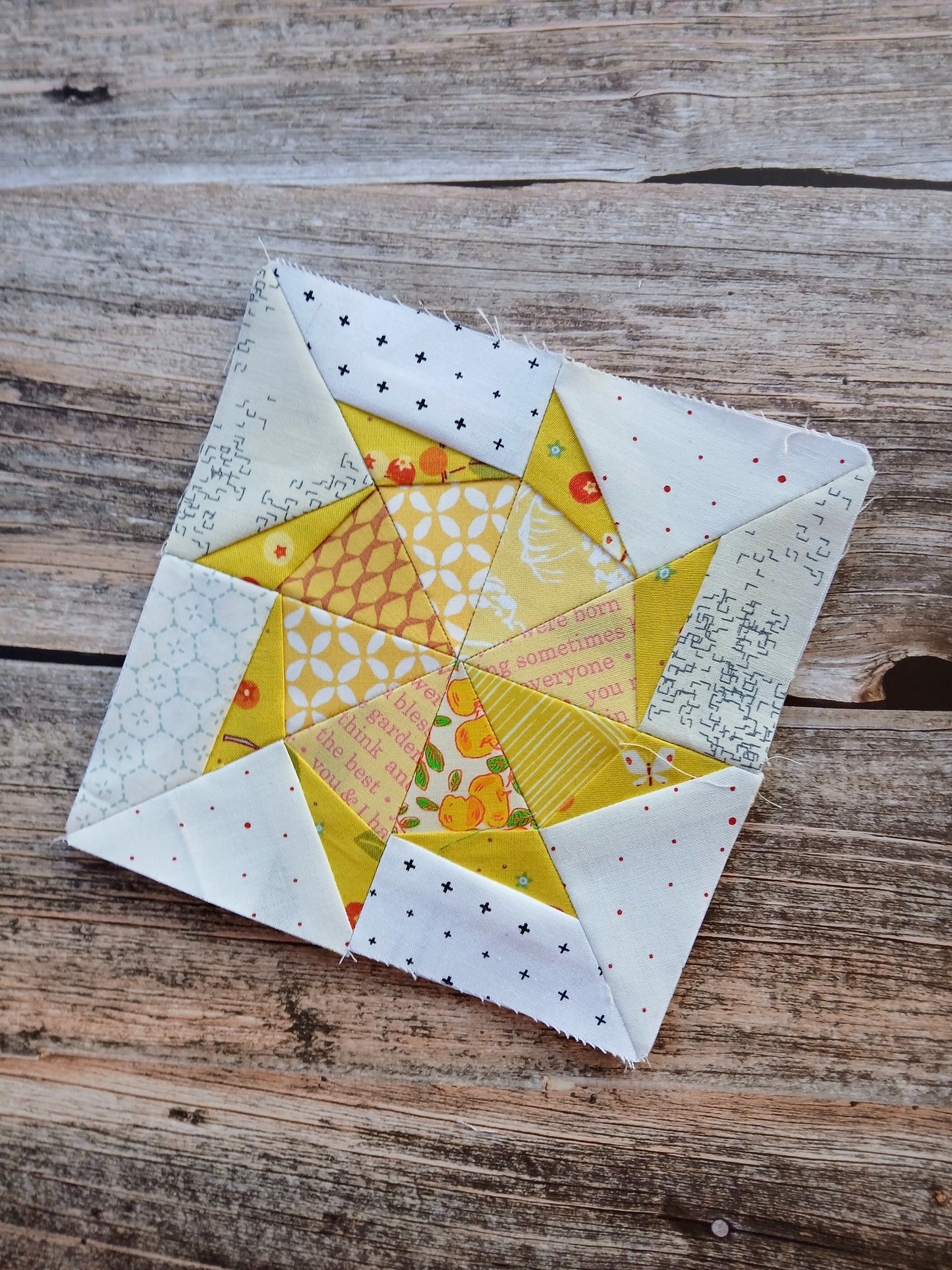 Octagon Twirl Foundation Paper Piecing (FPP) Pattern