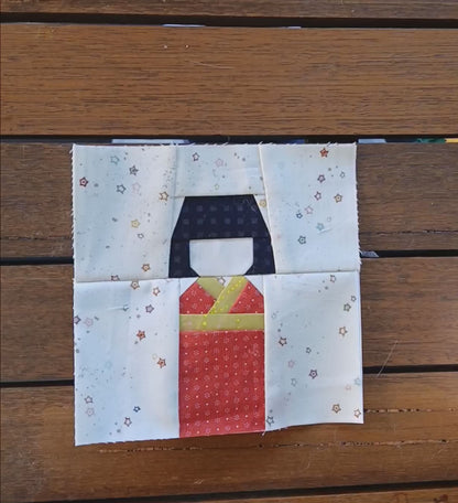 Kokeshi Doll Foundation Paper Piecing (FPP) Pattern